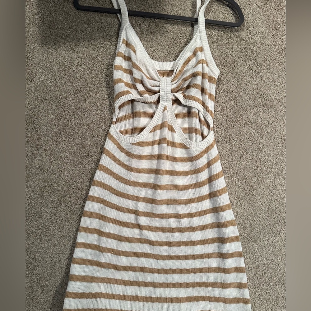 Worn once-Aerie cut out sweater dress-size S